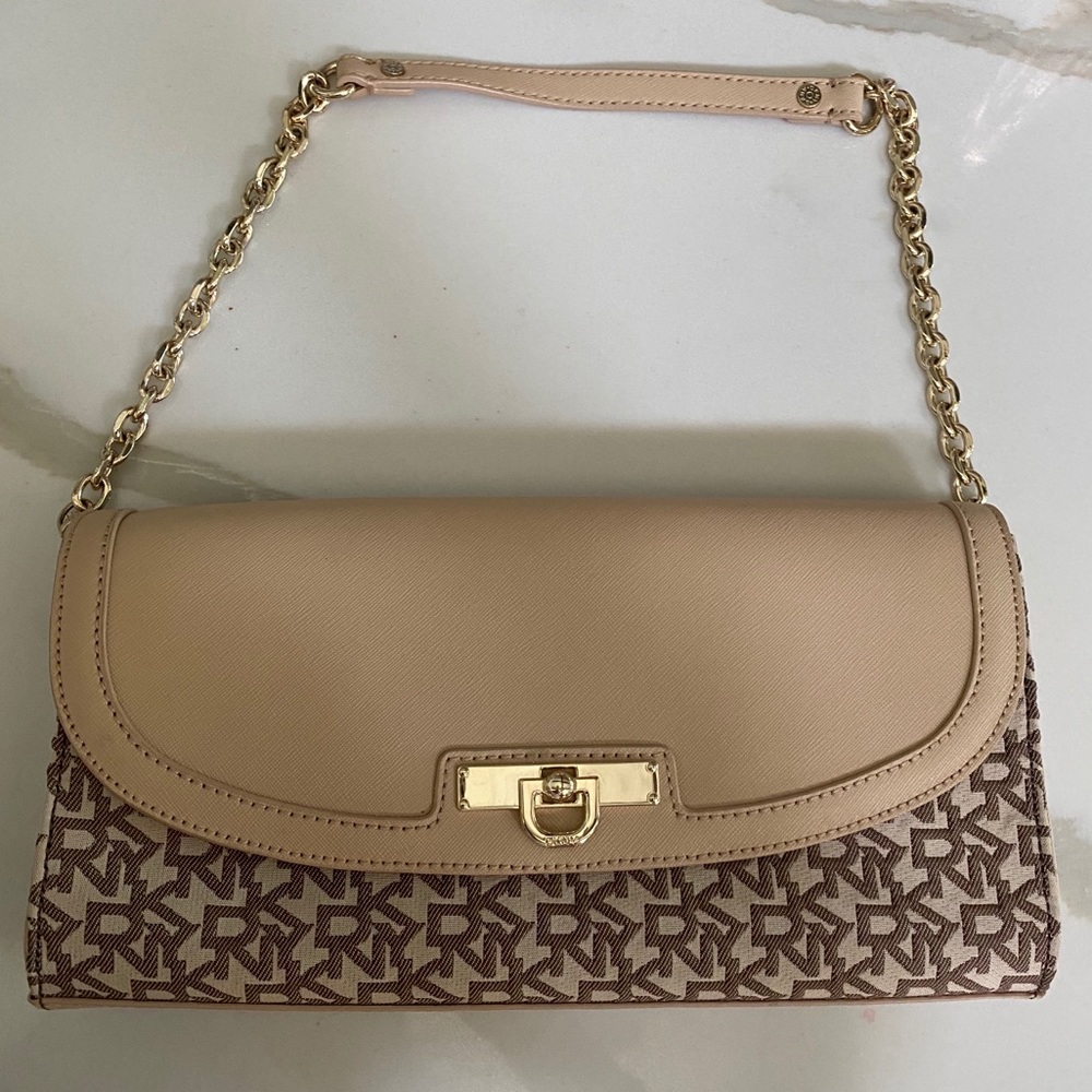 DKNY Baguette bag